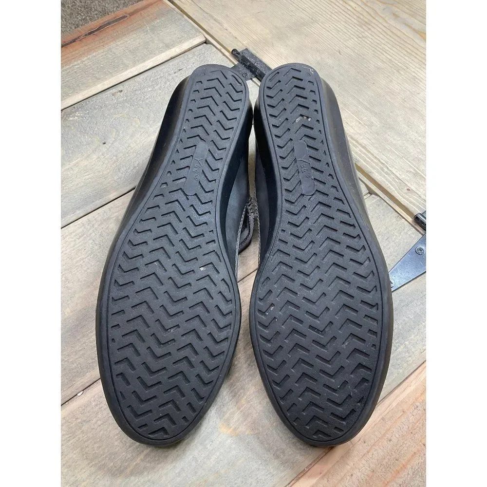 Yuu Gray Black Mary Jane 'WADE' Sneakers Shoes US9.5 Worn once